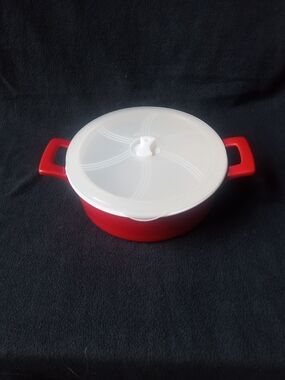 CASSEROLE STONEWARE RED WOLFGANG PUCK Microwave Plastic Storage Lid 7" Round 1Qt